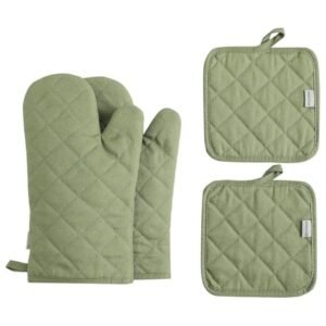 Heat-resistant oven mitts and pot holders set with green cotton fabric, designed for cooking, baking, and grilling